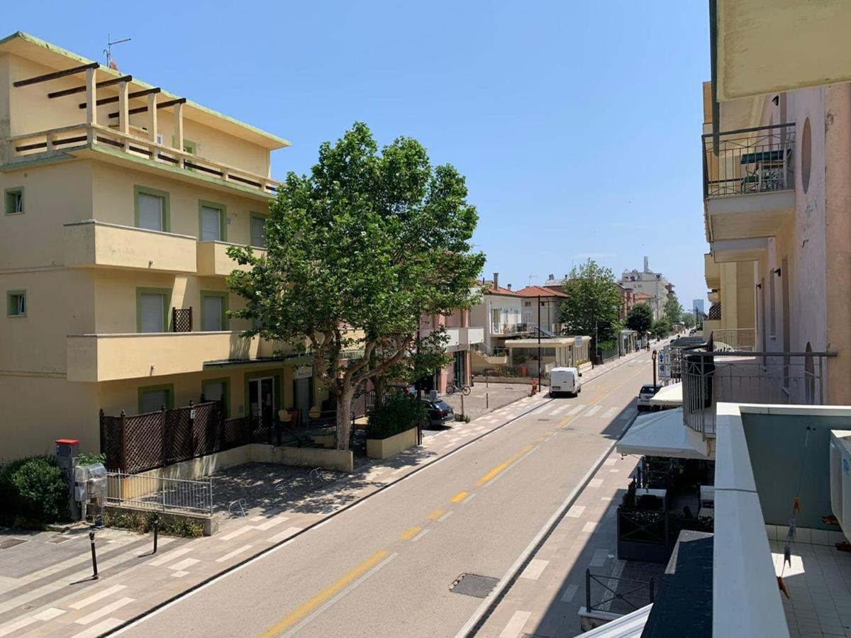 Hotel Estense Rimini Exterior photo